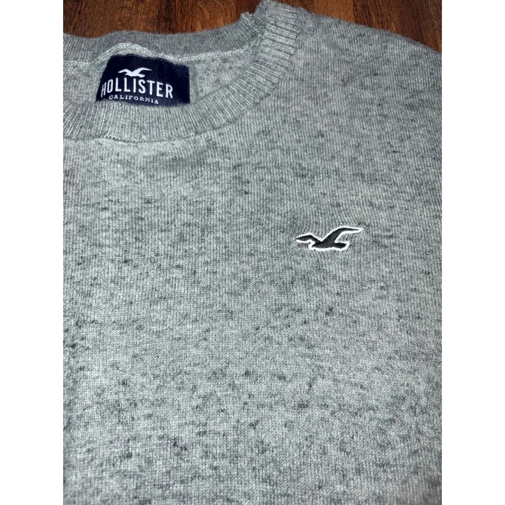 Hollister Mens Crewneck Sweater Large Heather Grey Embroidered Logo Long Sleeve‎